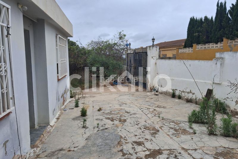 Foto ff002432-a35b-48c7-a30d-5db1c49c03c0. Casa amb piscina a Pedralba