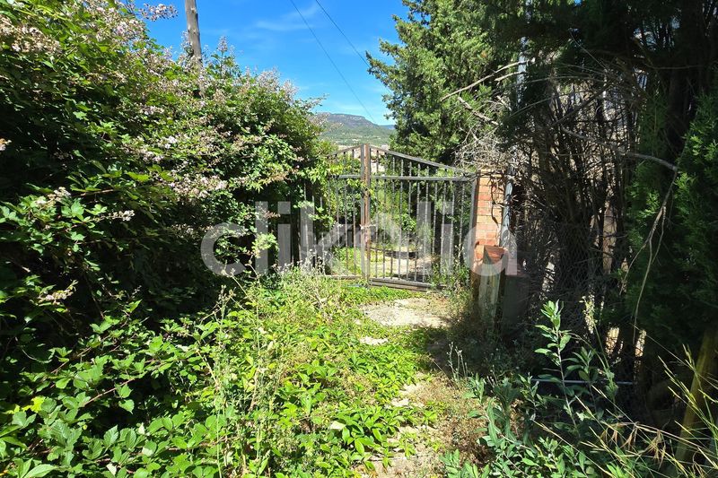 Foto ff5a5f0b-3e1a-4e56-b562-b3353c0e8974. Casa amb piscina a Alforja