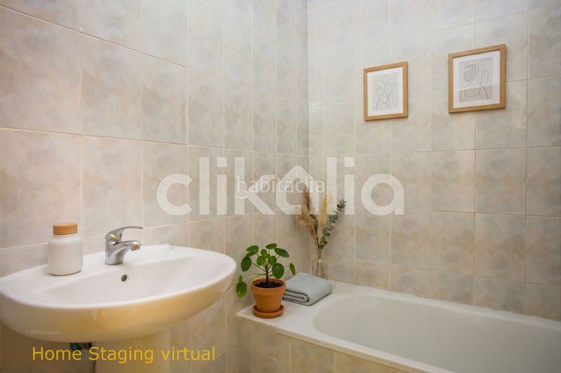 Foto 4e8c461d-3fe9-4a94-9e72-fb3cb0ccab8e. Pis amb calefacció aparcament piscina a Cuatro Vientos Madrid