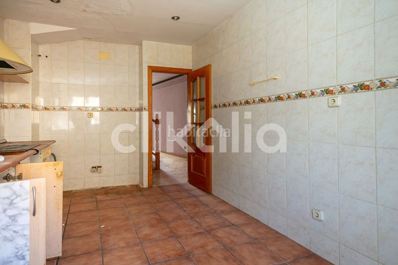 Foto 511f5662-9ae5-4598-bff7-9a6a5cdda459. Casa adossada a Torrelaguna