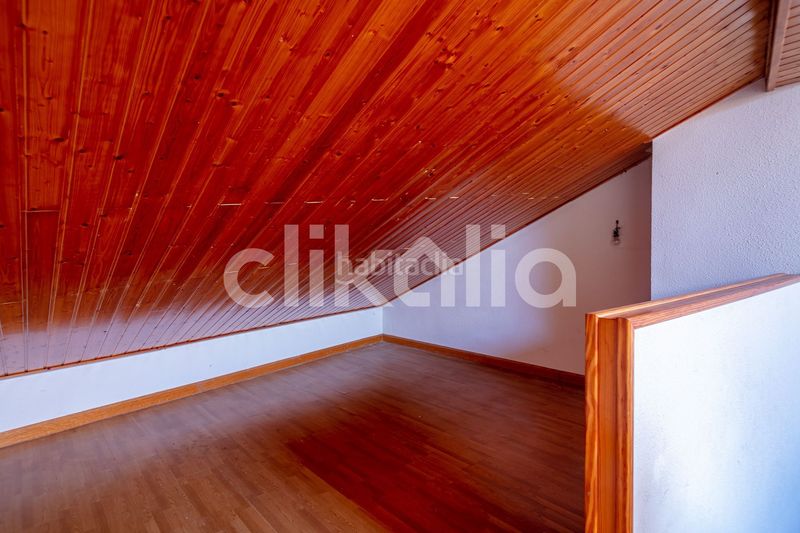 Foto 5162d9d6-4e63-493f-a3e7-abc500d7e2d7. Casa adossada a Torrelaguna