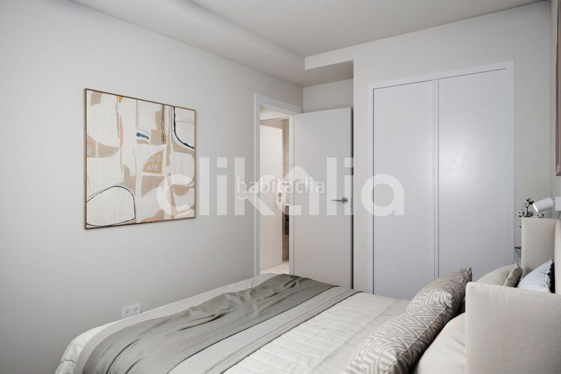 Foto 0affd6ba-9a2a-4591-a0d2-6c7fd3b8b24b. Pis amb calefacció aparcament a Adelfas Madrid