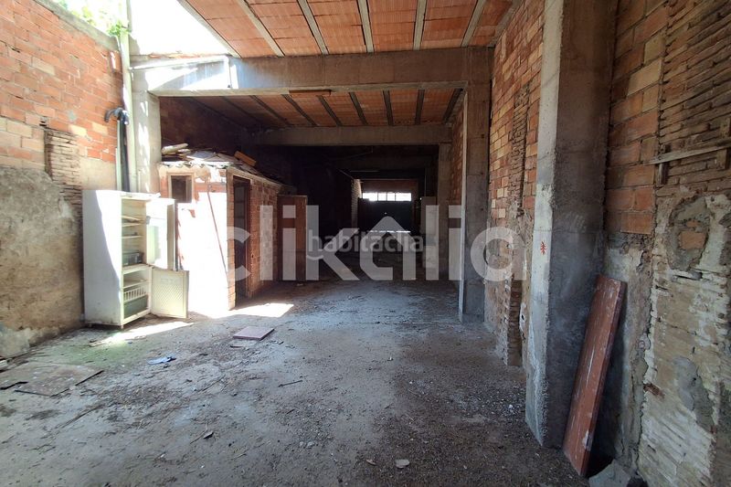 Foto d06f515e-175f-448a-817f-98de7b398e3e. Casa amb aparcament a Alberic
