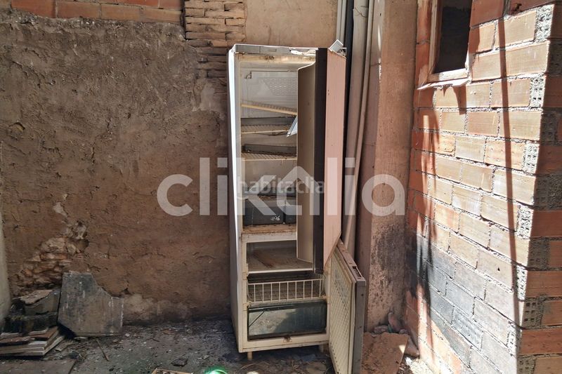 Foto fae3d666-8016-4fd7-b1ba-2733a4100417. Casa amb aparcament a Alberic