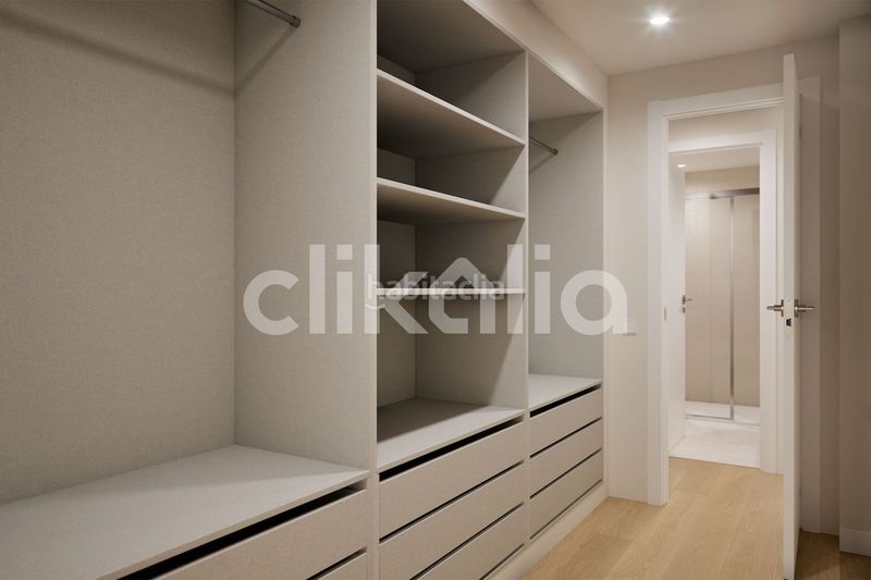 Foto d278b0d6-1fd1-42e8-bcd2-a8ad76343b2d. Pis amb calefacció a Guindalera Madrid