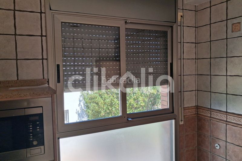 Foto a3ed86aa-4bda-467c-8d4e-3b36105ddc93. Casa amb calefacció aparcament piscina a Querol