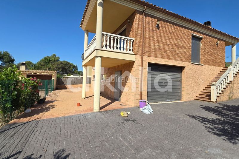 Foto eba4b443-a4d4-4896-aaae-62a04ac54afa. Casa amb calefacció aparcament piscina a Querol