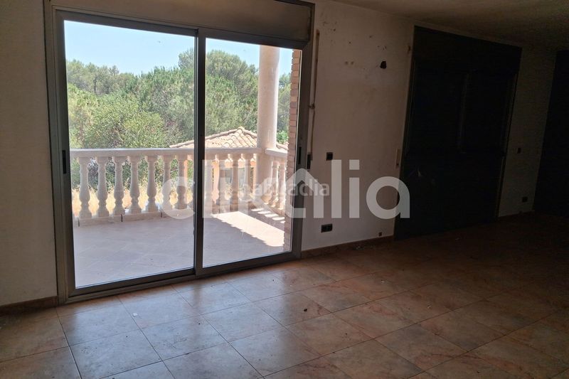 Foto eff3c29b-aef1-462b-a692-e832223b0f6d. Casa amb calefacció aparcament piscina a Querol