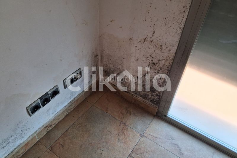 Foto f1e48b8b-b0aa-4a8b-acb4-00d58bf61db0. Casa amb calefacció aparcament piscina a Querol