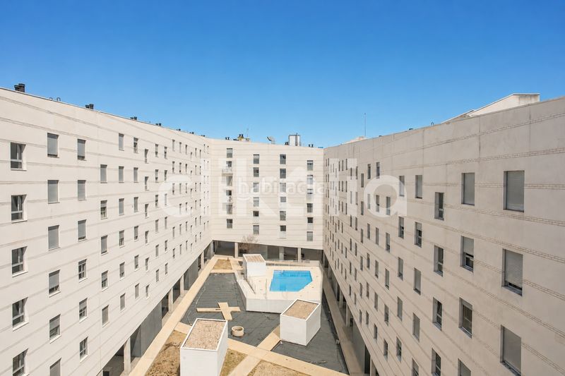 Foto a353a1ba-7b35-4e6e-a688-f4fff20b6d86. Pis amb calefacció aparcament piscina a PAU de Carabanchel Madrid