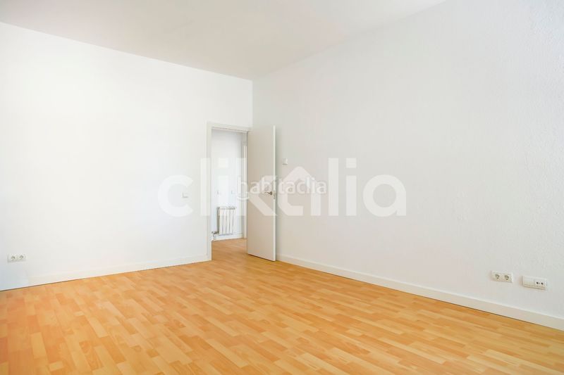 Foto 0a5e03b0-23a2-4733-8b47-2825ff9db7a6. Pis amb calefacció aparcament piscina a Cuatro Vientos Madrid