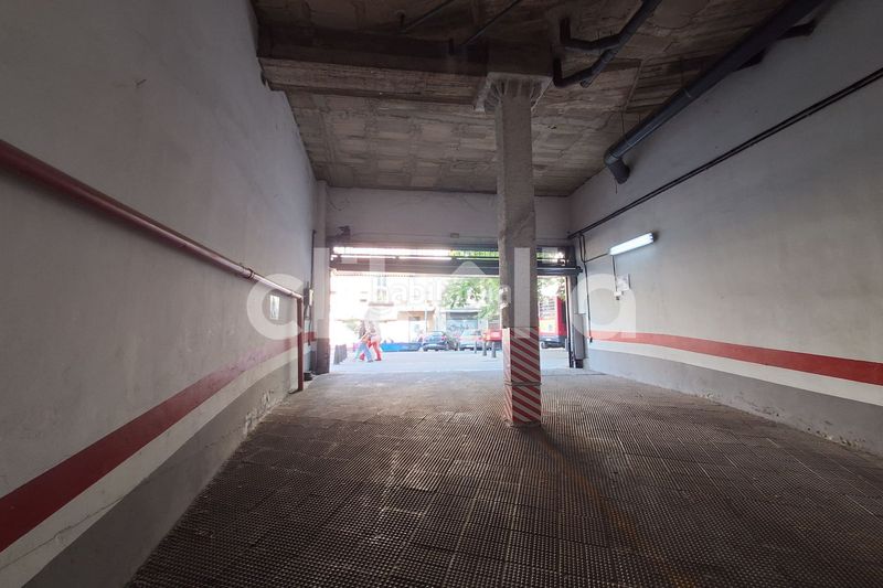 Foto ce076cf4-90db-4517-8be4-cfe976e0b755. Autoparkplatz in La Calzada - La Florida Sevilla