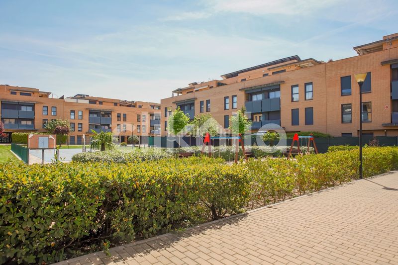 Foto 4fbb3e82-06d0-4b6b-b65a-4a7d38808ca6. Pis amb calefacció aparcament piscina a Montecillo Rozas de Madrid (Las)