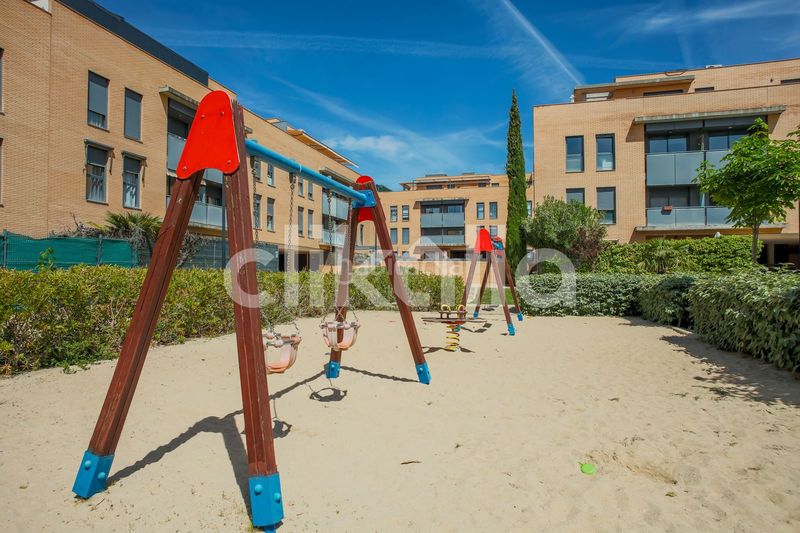 Foto 52dfb1ec-07ce-46a0-9cc4-04b961b42412. Pis amb calefacció aparcament piscina a Montecillo Rozas de Madrid (Las)