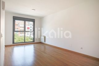 Etagenwohnung in Sur - PAU 4