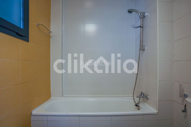 Foto 092a7a40-53c3-446e-836e-8214bd8618d1. Pis amb calefacció aparcament piscina a Soto de Henares Torrejón de Ardoz