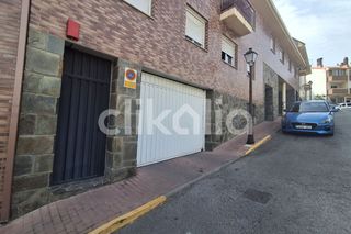 Aparcament de moto a Pedrezuela