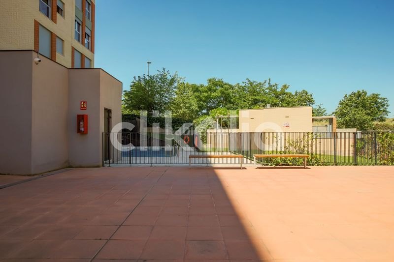 Foto 11dacaa1-ca25-46c0-bfcd-a7d5e73d4491. Pis amb calefacció aparcament piscina a primera fase-nuevo Tres Cantos Tres Cantos
