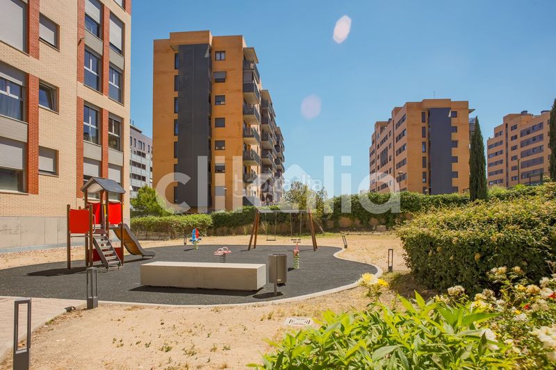 Foto b885a9ec-3494-4caa-b791-9881485b498f. Pis amb calefacció aparcament piscina a primera fase-nuevo Tres Cantos Tres Cantos