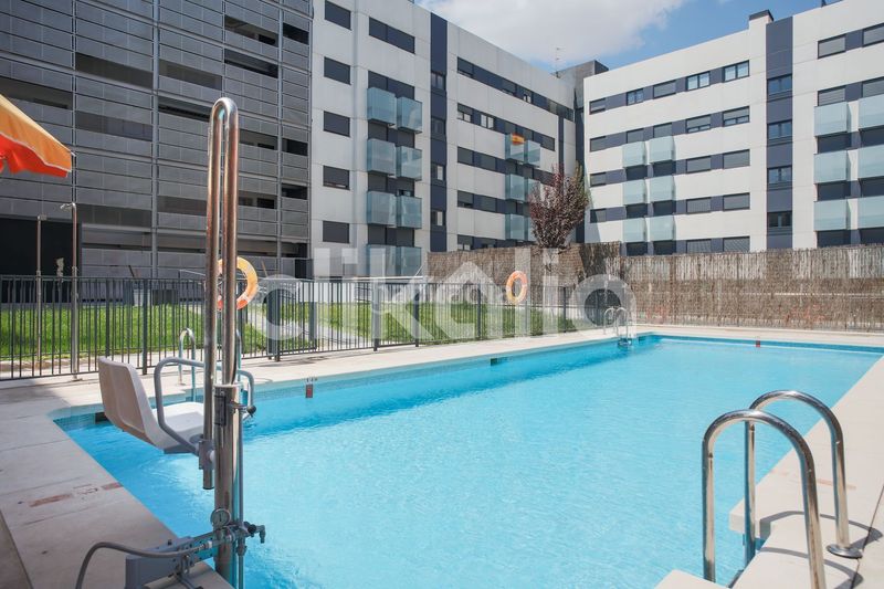 Foto c7bec77e-1a33-40d2-914f-c7937954bc2e. Pis amb calefacció aparcament piscina a Ensanche de Vallecas-La Gavia Madrid