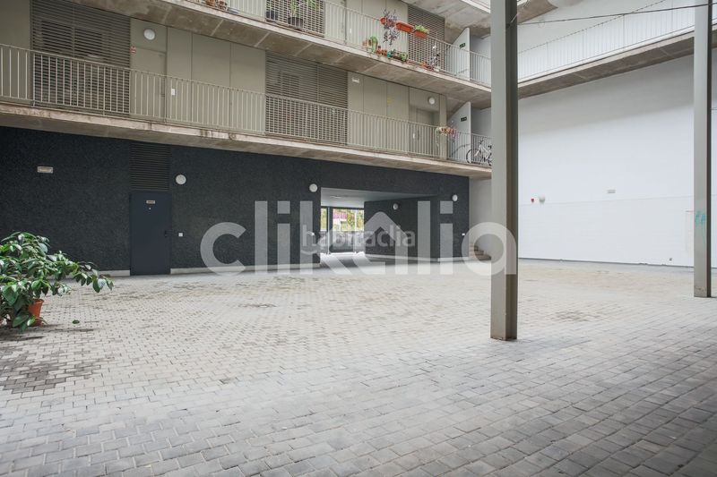 Foto a40fa2ff-4cc1-4ce8-95a6-da0e3b0c4139. Pis amb aparcament a Embajadores-Lavapiés Madrid