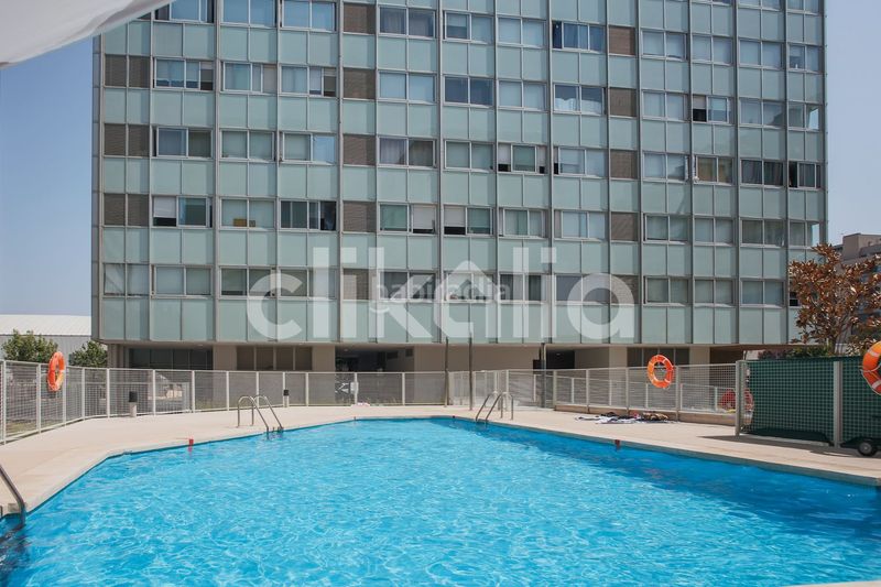 Foto c13fc959-b5ac-4a75-b6f1-ccf5461c07f0. Pis amb calefacció aparcament piscina a Ensanche de Vallecas-La Gavia Madrid