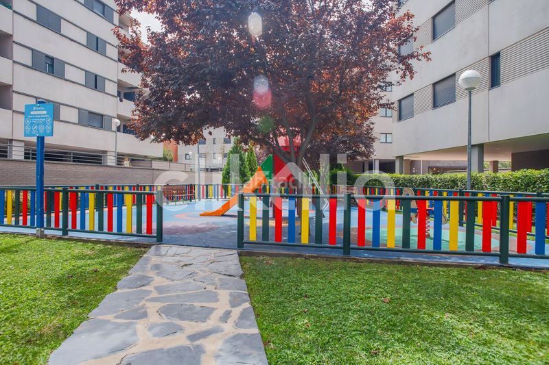 Foto dc7a3f40-4b2c-44d7-8d94-1a51f13dc261. Pis amb calefacció aparcament piscina a Soto de Henares Torrejón de Ardoz