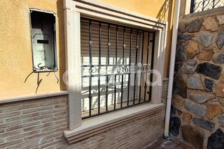 Casa adossada a Cieza