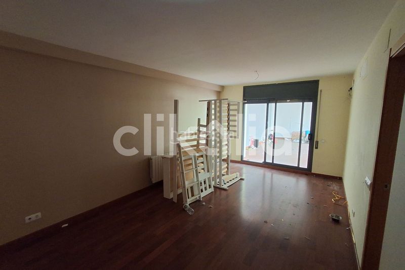 Foto f449edf9-ddd8-4d6f-a403-d72ab8154dd3. Pis amb calefacció a Ca n´Oriol Rubí