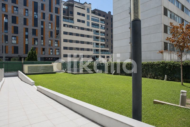 Foto b2812e44-21ae-4071-87a7-464795a4740d. Pis amb calefacció aparcament piscina a Ensanche de Vallecas-La Gavia Madrid