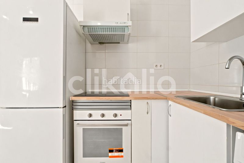 Foto 3c390152-7af8-41c7-86f3-b35b1234aad0. Alquiler piso en Ventas Madrid