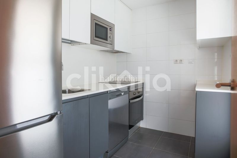 Foto c59ba6ff-ec0e-48da-a190-e518a391a0dc. Pis amb calefacció aparcament piscina a Sur - PAU 4 Móstoles