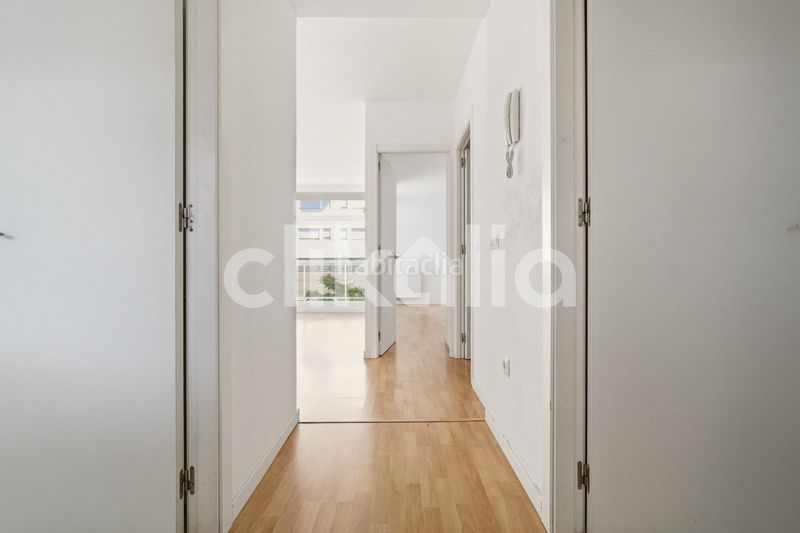 Foto a178031e-a258-4b8b-80e4-6744c9e1accf. Pis amb calefacció aparcament piscina a Ensanche de Vallecas-La Gavia Madrid