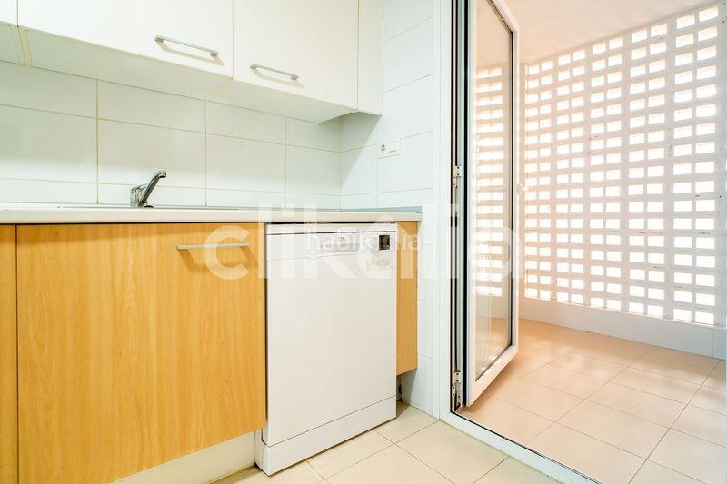 Foto 16b35ca8-a199-4ab3-a17d-28207d3f65a0. Miete etagenwohnung mit heizung parking pool in Sur - PAU 4 Móstoles