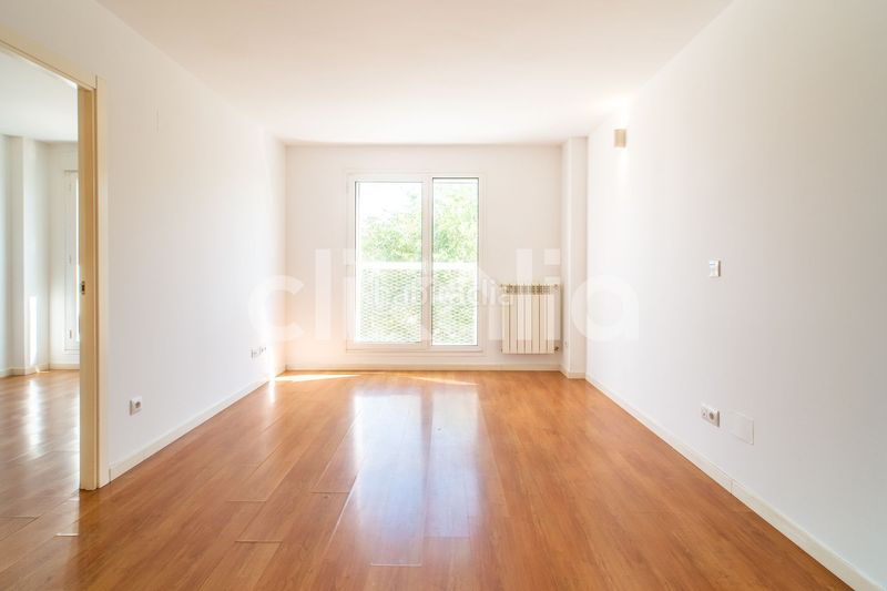 Foto 4863f731-8b41-4df2-8a01-606237a05b02. Miete etagenwohnung mit heizung parking pool in Sur - PAU 4 Móstoles
