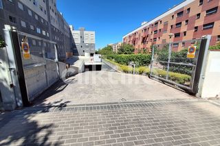 Aparcament cotxe a Prado de Santo Domingo