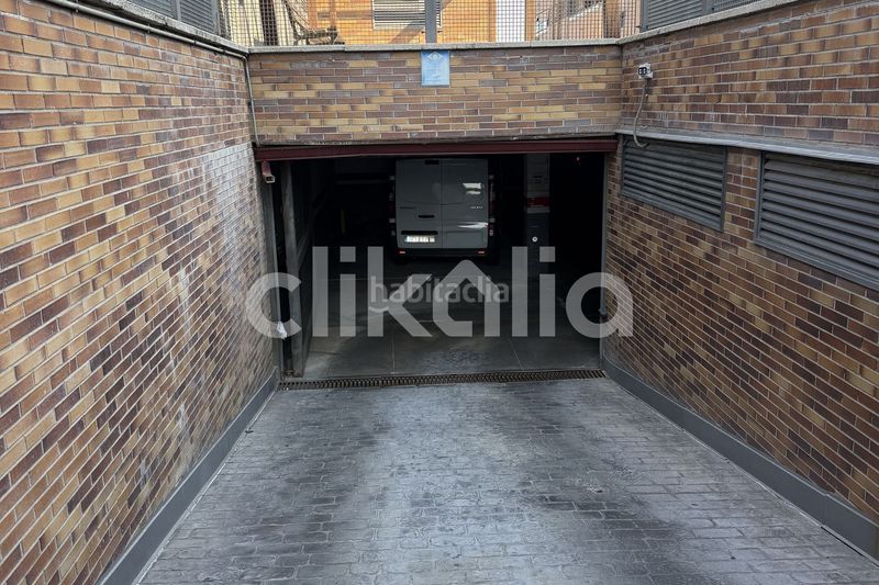 Foto 6f7550de-414c-4c10-b086-9e3351fc1712. Autoparkplatz in El Quiñón Seseña
