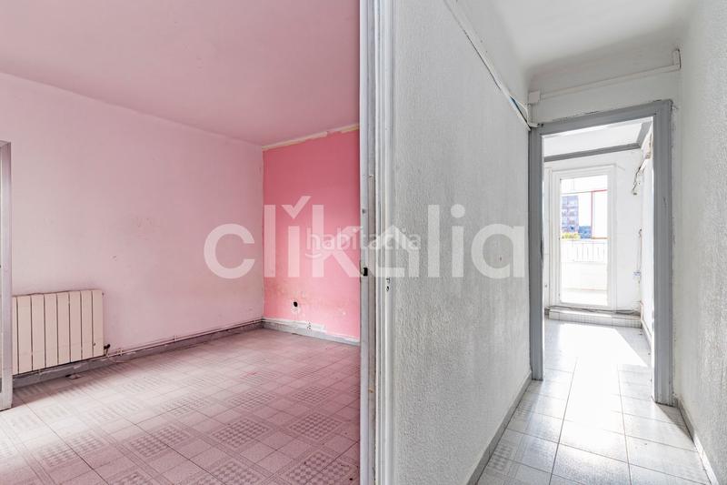 Foto 07c5008b-74b5-4b21-a3a5-4b21f94f3afd. Flat with heating in El Raval Santa Coloma de Gramenet