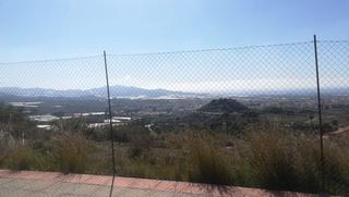 Terreno residenziale in Motril  ciudad. Finca urbana y libre de edificación con una superficie de tresci