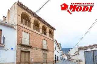 Casa a Padul. Casa para reformar completamente en pleno centro de padul, en la