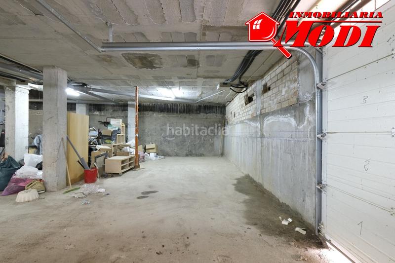 Foto 7af8131e-ed26-4185-b45c-a3f41aa3c7b2. Parking voiture dans Lecrín