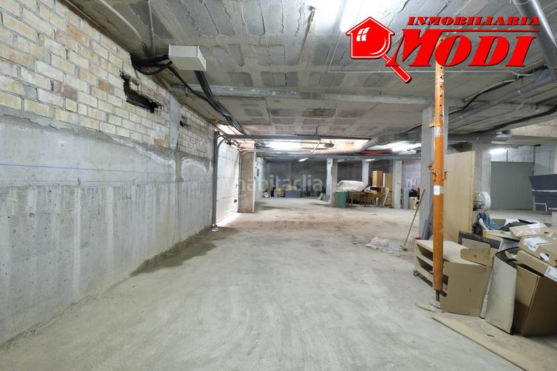 Foto 02024d8d-8d6d-4816-bba4-fa1b1392a528. Aparcament cotxe a Lecrín