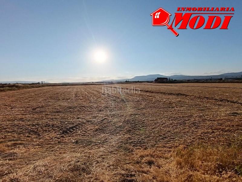 Foto f59f2908-8db4-4413-b38b-f3e35ee1b25f. Terrain résidentiel dans Santa Fe