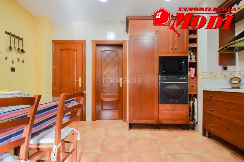 Foto 8f21d9d2-80f2-4f58-b367-2369a896c435. Chalet mit heizung parking pool in Maracena