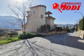 Casa aparellada a Cenes de la Vega. Chalet independiente en cenes de la vega con parcela de 1.187 m.