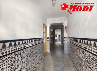 Casa en Padul. Haz de esta casa tu nuevo hogar! ubicacin inmejorable y mil pos