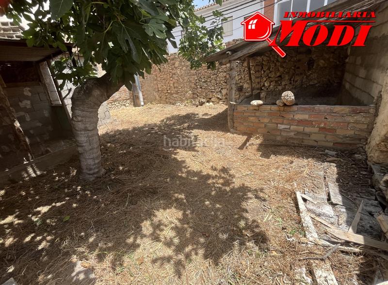 Foto f7034a41-d8ba-4ec0-ac49-b00cf9c9927f. Terreno residencial 10 m de fachada19 m de fondotiene un pozo en Padul