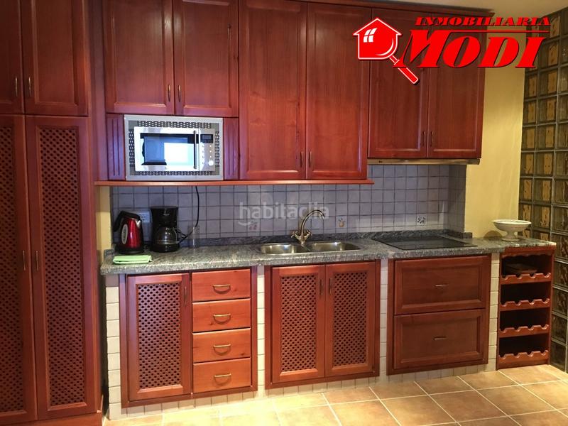 Foto 3c71dea0-c00a-4f50-bbc5-85bedbe22984. Casa amb piscina a Albuñuelas