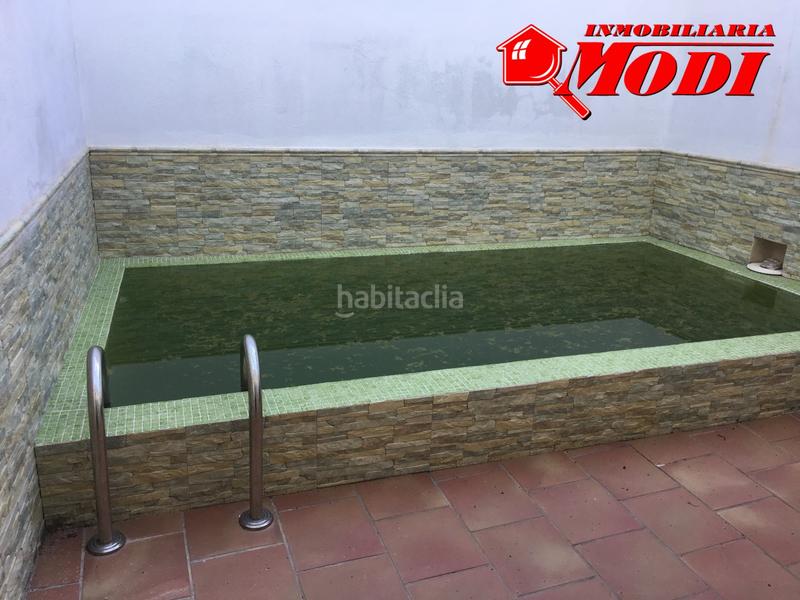 Foto 9cb07284-8dba-4bdf-b00d-3f7e589cb5ff. Casa amb piscina a Albuñuelas