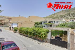Chalet en Padul. Gran oportunidad en el corazón de el olivarillo!buscas una vivie